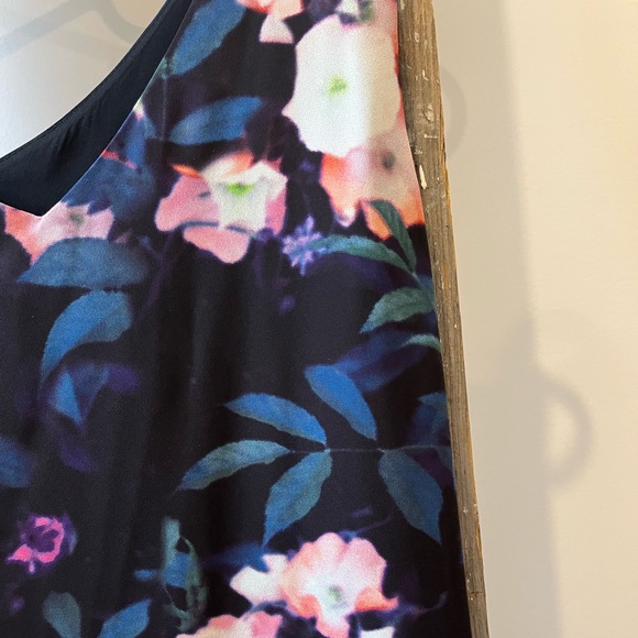 RW & CO. | Flowered Tank - Picture 5 of 6